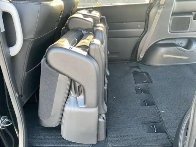 ステップワゴン2.0 スパーダ Z クールスピリット 4WD　純正ナビ・TV　Bカメラ　両側パワースライドドア　アルパイン製フリップダウンモニター　ETC　クルーズコントロール　パドルシフト　フォグランプ 2000