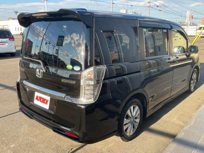 ステップワゴン2.0 スパーダ Z クールスピリット 4WD　純正ナビ・TV　Bカメラ　両側パワースライドドア　アルパイン製フリップダウンモニター　ETC　クルーズコントロール　パドルシフト　フォグランプ 2000