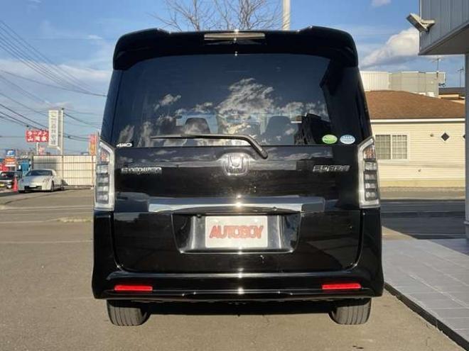 ステップワゴン2.0 スパーダ Z クールスピリット 4WD　純正ナビ・TV　Bカメラ　両側パワースライドドア　アルパイン製フリップダウンモニター　ETC　クルーズコントロール　パドルシフト　フォグランプ 2000