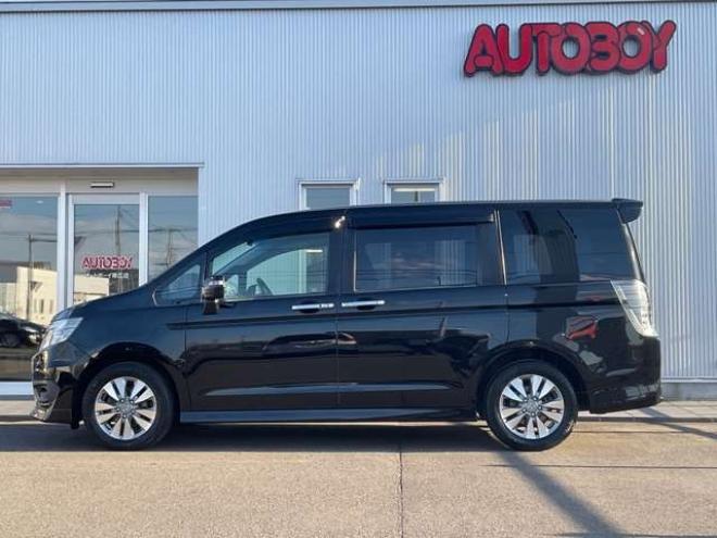 ステップワゴン2.0 スパーダ Z クールスピリット 4WD　純正ナビ・TV　Bカメラ　両側パワースライドドア　アルパイン製フリップダウンモニター　ETC　クルーズコントロール　パドルシフト　フォグランプ 2000