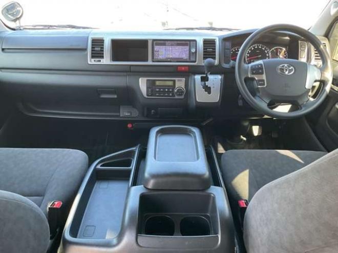 ハイエース2.7 GL ロング ミドルルーフ 4WD　社外メモリーナビTV　バックカメラ　ワークエクストラップ17インチアルミ　415コブラフロントスポイラー　パワースライドドア　LEDヘッドライト　Wエアバック　スマートキー　AC100V 2700