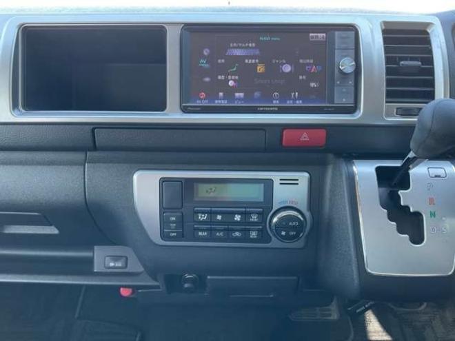 ハイエース2.7 GL ロング ミドルルーフ 4WD　社外メモリーナビTV　バックカメラ　ワークエクストラップ17インチアルミ　415コブラフロントスポイラー　パワースライドドア　LEDヘッドライト　Wエアバック　スマートキー　AC100V 2700