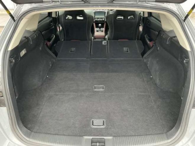 レヴォーグ2.0 STI スポーツ アイサイト 4WD　東京オートサロン2020受賞車　フロント片側60mmワイド　リア片側85mmワイド　ナルドグレー全塗装　BRIDEセミバケットシート　WRX後期Fバンパー　フロント6POTキャリパー　CUSCO製車高調　車幅公認済み 2000