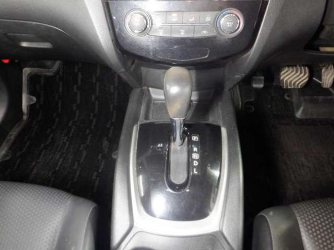 エクストレイル2.0 20S 2列車 4WD　ナビ・TV・B/T・Bカメラ・Aストップ・ライトレベライザー・ECOモード・VDC・カプロンシート・キーレス・社外AW 2000