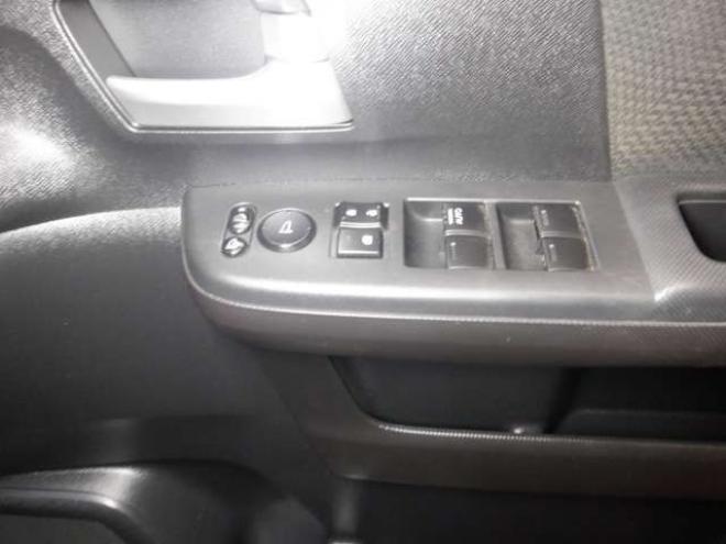 ステップワゴン2.0 スパーダ Z クールスピリット 4WD　本州仕入・後期型・ナビ・TV・Bカメラ・両側電動・スマートキー・クルコン・ETC・ワイパーデアイサー・HID・リアヒーター・フォグランプ・アイドリングストップ・フルフラットシート・パドルシフト 2000