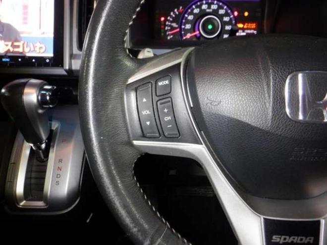 ステップワゴン2.0 スパーダ Z クールスピリット 4WD　本州仕入・後期型・ナビ・TV・Bカメラ・両側電動・スマートキー・クルコン・ETC・ワイパーデアイサー・HID・リアヒーター・フォグランプ・アイドリングストップ・フルフラットシート・パドルシフト 2000