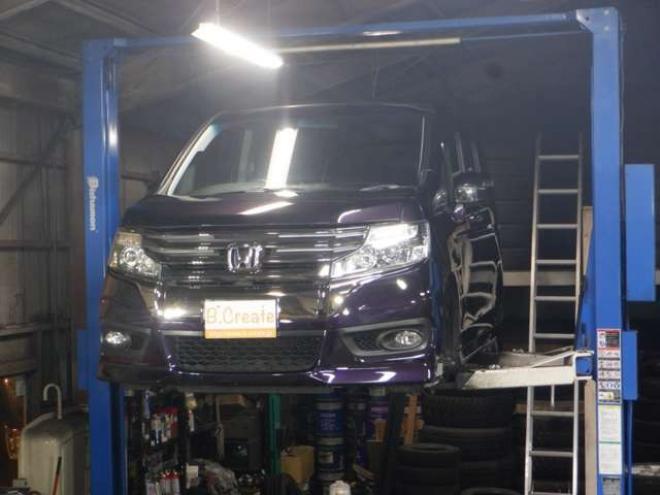 ステップワゴン2.0 スパーダ Z クールスピリット 4WD　本州仕入・後期型・ナビ・TV・Bカメラ・両側電動・スマートキー・クルコン・ETC・ワイパーデアイサー・HID・リアヒーター・フォグランプ・アイドリングストップ・フルフラットシート・パドルシフト 2000