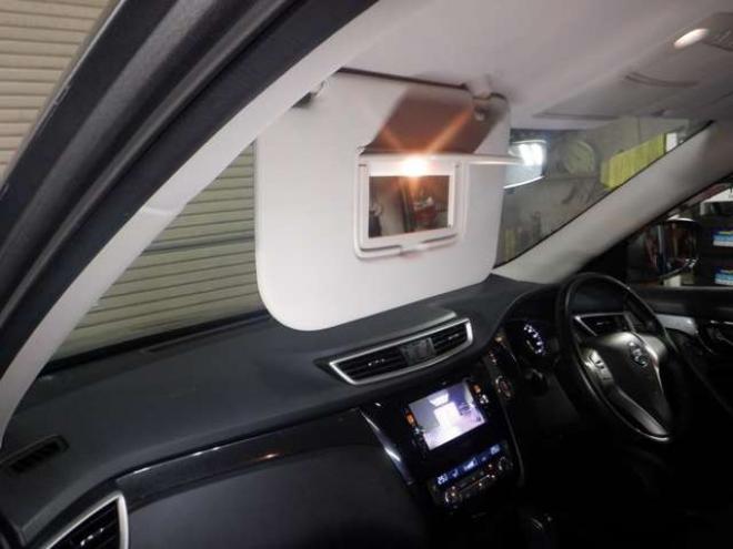 エクストレイル2.0 20X エマージェンシーブレーキパッケージ 2列車 4WD　ナビ・TV・Bluetooth・Bカメラ・LEDヘッド・プッシュスタート・LEDヘッドライト・エマブレ・クリアランスソナー・前席シートヒーター・レーンキープ 2000