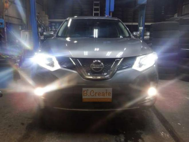 エクストレイル2.0 20X エマージェンシーブレーキパッケージ 2列車 4WD　ナビ・TV・Bluetooth・Bカメラ・LEDヘッド・プッシュスタート・LEDヘッドライト・エマブレ・クリアランスソナー・前席シートヒーター・レーンキープ 2000