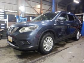 エクストレイル　2.0 20X ハイブリッド エマージェンシーブレーキパッケージ 4WD　ナビ・TV・B/T・全方位カメラ・前席シートヒーター・LEDヘッドライト・電動リアゲート・純正エンスタ・インテリキー・プッシュスタート・衝突軽減・レーンキープ・クルコン・クリアランスソナー・ETC 2000