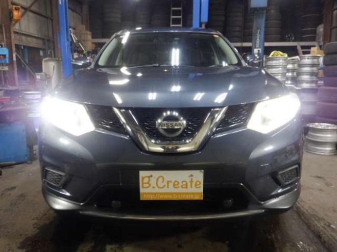 エクストレイル2.0 20X ハイブリッド エマージェンシーブレーキパッケージ 4WD　ナビ・TV・B/T・全方位カメラ・前席シートヒーター・LEDヘッドライト・電動リアゲート・純正エンスタ・インテリキー・プッシュスタート・衝突軽減・レーンキープ・クルコン・クリアランスソナー・ETC 2000