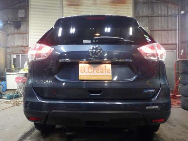 エクストレイル2.0 20X ハイブリッド エマージェンシーブレーキパッケージ 4WD　ナビ・TV・B/T・全方位カメラ・前席シートヒーター・LEDヘッドライト・電動リアゲート・純正エンスタ・インテリキー・プッシュスタート・衝突軽減・レーンキープ・クルコン・クリアランスソナー・ETC 2000