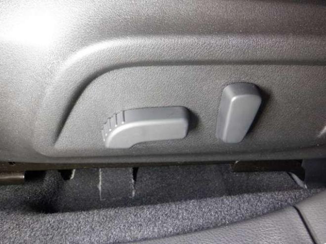 レガシィB4 2.5 4WD　本州仕入・ナビ・TV・B/T・Bカメラ・全席シートヒーター・LEDヘッドライト・アイドリングストップ・メモリー付電動シート・クルコン・パドルシフト・スマートキー・プッシュスタート・アイサイト 2500