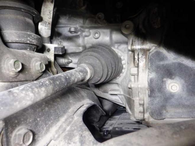 レガシィB4 2.5 4WD　本州仕入・ナビ・TV・B/T・Bカメラ・全席シートヒーター・LEDヘッドライト・アイドリングストップ・メモリー付電動シート・クルコン・パドルシフト・スマートキー・プッシュスタート・アイサイト 2500