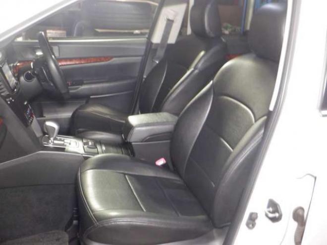 レガシィB4 2.5 i アイサイト Sパッケージ 4WD　後期型・ナビ・TV・Bカメラ・電動シート・スマートキー・プッシュスタート・アイドリングストップ・ETC・HID・パドルシフト・クルコン・フォグランプ・レーンキープ・革調シートカバー・社外エンスタ 2500