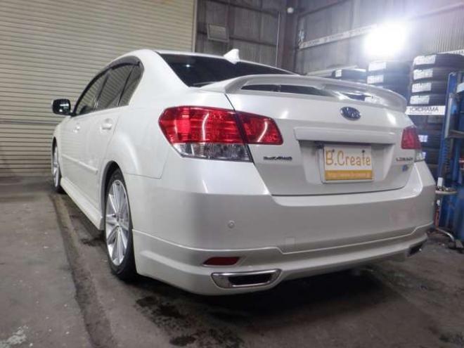 レガシィB4 2.5 i アイサイト Sパッケージ 4WD　後期型・ナビ・TV・Bカメラ・電動シート・スマートキー・プッシュスタート・アイドリングストップ・ETC・HID・パドルシフト・クルコン・フォグランプ・レーンキープ・革調シートカバー・社外エンスタ 2500