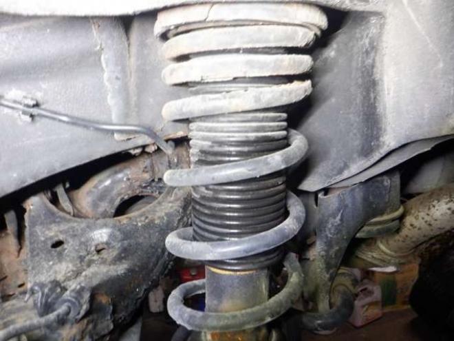 レガシィB4 2.5 i アイサイト Sパッケージ 4WD　後期型・ナビ・TV・Bカメラ・電動シート・スマートキー・プッシュスタート・アイドリングストップ・ETC・HID・パドルシフト・クルコン・フォグランプ・レーンキープ・革調シートカバー・社外エンスタ 2500