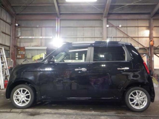 N-ONEG SSパッケージ 4WD　本州仕入れ　4WD　SDナビ　フルセグTV　バックカメラ　USB接続　前席シートヒーター　ステアリングスイッチ　HID　スマートキー　プッシュスタート　ドアバイザー 660