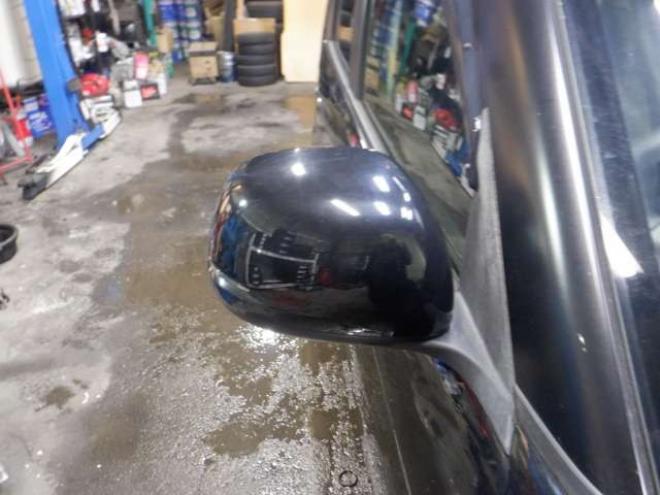 N-ONEG SSパッケージ 4WD　本州仕入れ　4WD　SDナビ　フルセグTV　バックカメラ　USB接続　前席シートヒーター　ステアリングスイッチ　HID　スマートキー　プッシュスタート　ドアバイザー 660