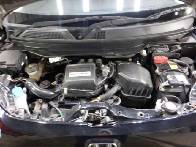 N-ONEG SSパッケージ 4WD　本州仕入れ　4WD　SDナビ　フルセグTV　バックカメラ　USB接続　前席シートヒーター　ステアリングスイッチ　HID　スマートキー　プッシュスタート　ドアバイザー 660