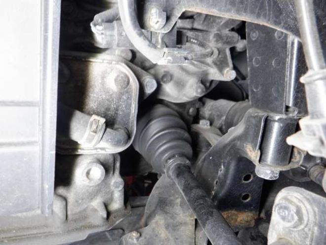 N-ONEG SSパッケージ 4WD　本州仕入れ　4WD　SDナビ　フルセグTV　バックカメラ　USB接続　前席シートヒーター　ステアリングスイッチ　HID　スマートキー　プッシュスタート　ドアバイザー 660