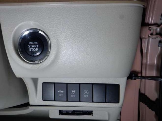 ラパンX 4WD　本州仕入　4WD　ナビ　フルセグTV　B/T　ETC　衝突軽減ブレーキ　HID　シートヒーター　ドアバイザー　スマートキー　プッシュスタート 660