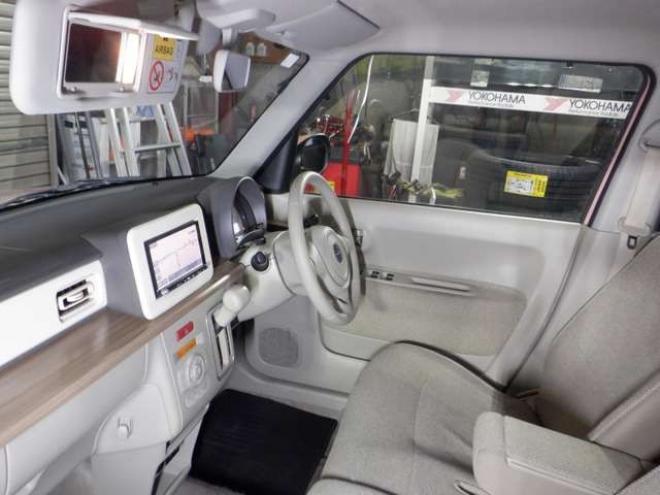 ラパンX 4WD　本州仕入　4WD　ナビ　フルセグTV　B/T　ETC　衝突軽減ブレーキ　HID　シートヒーター　ドアバイザー　スマートキー　プッシュスタート 660