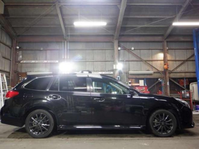 レガシィワゴン2.5 i Bスポーツ アイサイト Gパッケージ 4WD　本州仕入・後期型・ナビ・TV・B/T・ハーフレザーシート・電動シート・スマートキー・プッシュスタート・クルコン・HID・ETC・フォグランプ・アイドリングストップ・パドルシフト 2500