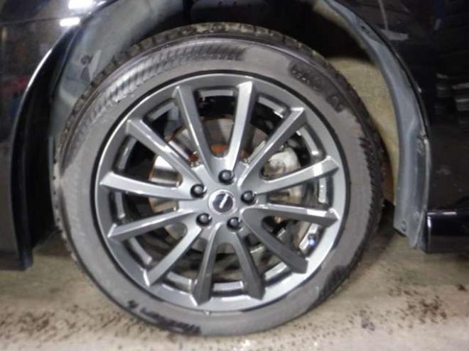 レガシィワゴン2.5 i Bスポーツ アイサイト Gパッケージ 4WD　本州仕入・後期型・ナビ・TV・B/T・ハーフレザーシート・電動シート・スマートキー・プッシュスタート・クルコン・HID・ETC・フォグランプ・アイドリングストップ・パドルシフト 2500