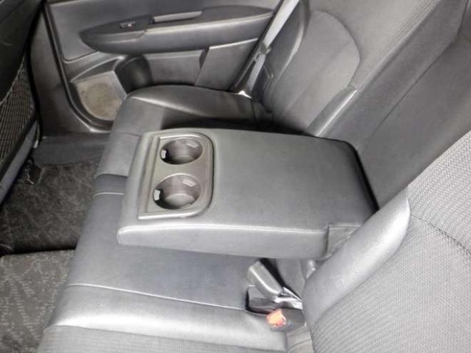 レガシィワゴン2.5 i Bスポーツ アイサイト Gパッケージ 4WD　本州仕入・後期型・ナビ・TV・B/T・ハーフレザーシート・電動シート・スマートキー・プッシュスタート・クルコン・HID・ETC・フォグランプ・アイドリングストップ・パドルシフト 2500