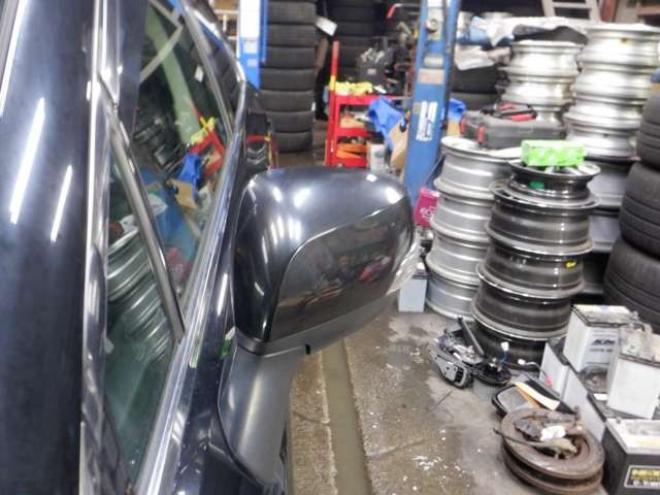 レガシィB4 2.5 リミテッド 4WD　本州仕入　4WD　ナビ　フルセグTV　Bluetoothオーディオ　ETC　エンスタ　全席シートヒーター　革シート　パワーシート　LEDヘッドライト　フォグランプ　パドルシフト　プッシュスタート 2500