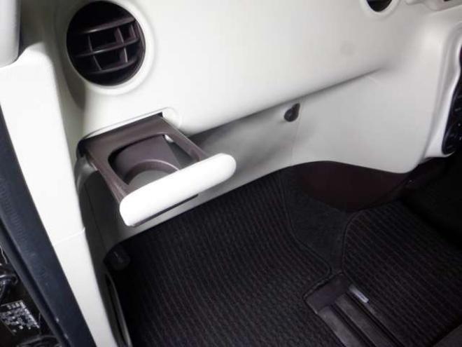 ポルテ1.5 G 4WD　本州仕入　4WD　SDナビ　フルセグTV　B/T　ETC　純正エンスタ　シートヒーター　ワイパーデアイサー　HID　フォグランプ　ドアバイザー　スマートキー　プッシュスタート 1500