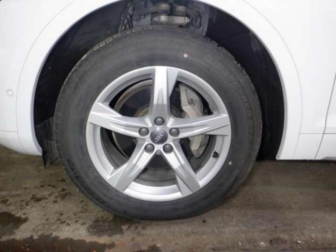 アウディQ5 2.0 TFSI クワトロ スポーツ ラグジュアリーパッケージ 4WD　茶革・ナビ・TV・B/T・F/S/Bカメラ・マトリクスLED・ヴァーチャルコックピット・電動リアゲート・シートヒーター・ACC・パワーシート・ETC・エアサス 正規輸入車 2000