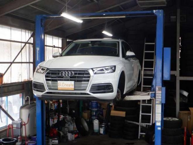 アウディQ5 2.0 TFSI クワトロ スポーツ ラグジュアリーパッケージ 4WD　茶革・ナビ・TV・B/T・F/S/Bカメラ・マトリクスLED・ヴァーチャルコックピット・電動リアゲート・シートヒーター・ACC・パワーシート・ETC・エアサス 正規輸入車 2000