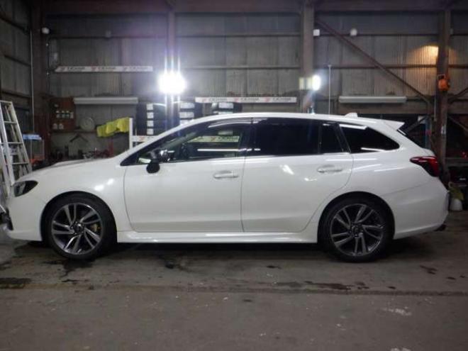 レヴォーグ1.6 GT-S アイサイト 4WD　本州仕入・ナビ・TV・B/T・Bカメラ・LEDヘッドライト・電動シート・ETC・パドルシフト・スマートキー・プッシュスタート・アイドリングストップ・クルコン・フォグランプ・衝突軽減・レーンキープ 1600