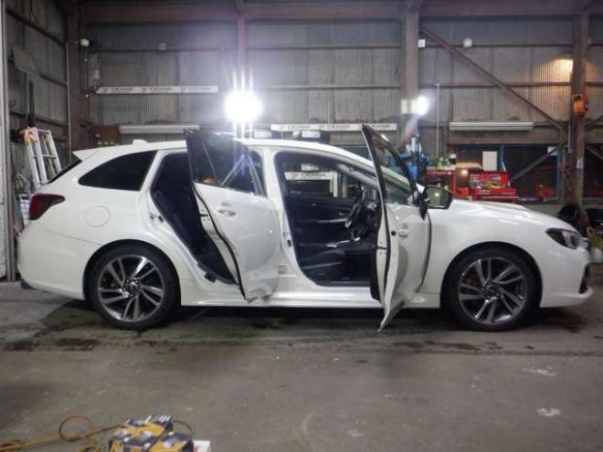 レヴォーグ1.6 GT-S アイサイト 4WD　本州仕入・ナビ・TV・B/T・Bカメラ・LEDヘッドライト・電動シート・ETC・パドルシフト・スマートキー・プッシュスタート・アイドリングストップ・クルコン・フォグランプ・衝突軽減・レーンキープ 1600