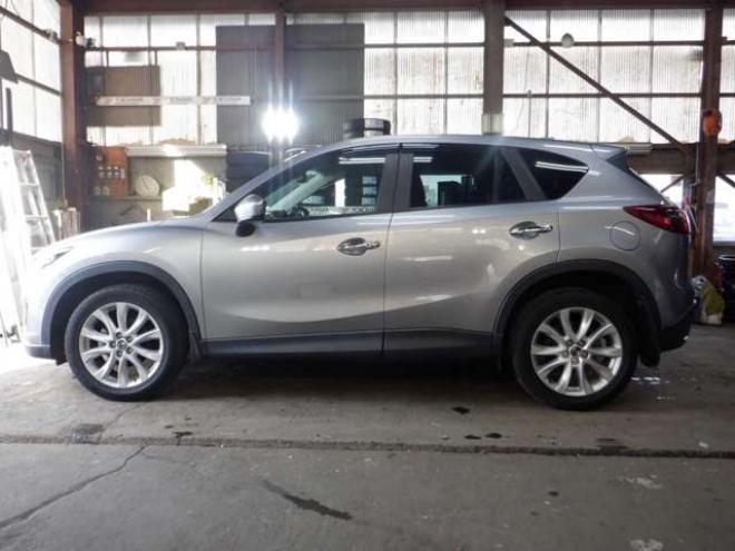 CX-52.2 XD ディーゼルターボ 4WD　ナビ・TV・B/T・S/Bカメラ・エンスタ・スマートキー・プッシュスタート・クルコン・衝突軽減・ステアリングスイッチ・HID・ETC・フォグランプ・アイドリングストップ・純正AW・オートライト 2200