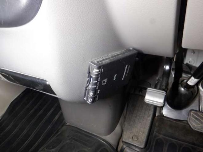 エブリィPC ハイルーフ 4WD　切替4WD　修復歴なし　キーレス　両側スライドドア　ETC　社外CDオーディオ　前席パワーウインドウ　ドアバイザー　オーバーヘッドシェルフ　プライバシーガラス 660