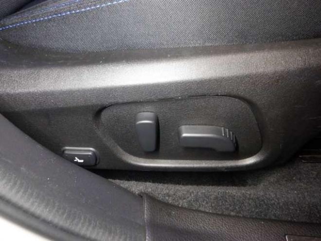 レヴォーグ1.6 GT-S アイサイト 4WD　本州仕入・ナビ・TV・B/T・Bカメラ・前席電動シート・LEDヘッドライト・LEDアクセサリーライナー・パドルシフト・クルコン・アイドリングストップ・衝突軽減・スマートキー・プッシュスタート・ 1600