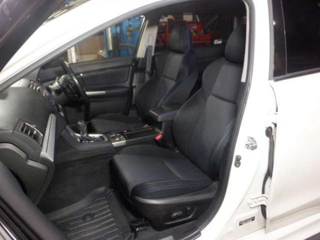 レヴォーグ1.6 GT-S アイサイト 4WD　本州仕入・ナビ・TV・B/T・Bカメラ・前席電動シート・LEDヘッドライト・LEDアクセサリーライナー・パドルシフト・クルコン・アイドリングストップ・衝突軽減・スマートキー・プッシュスタート・ 1600