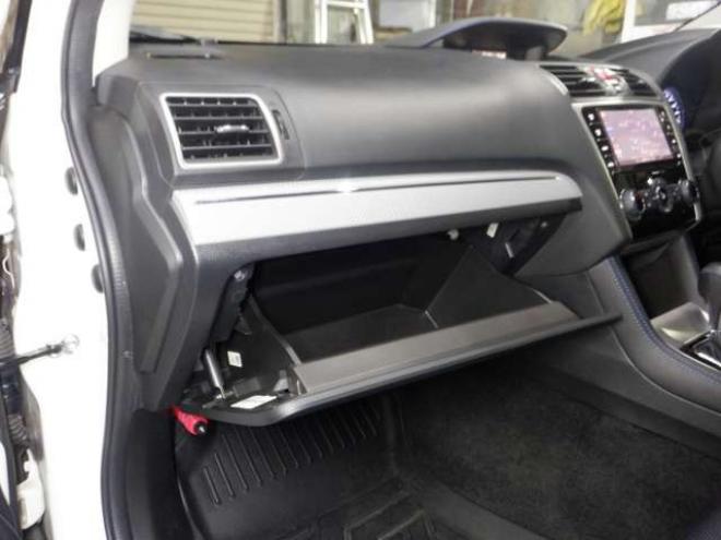 レヴォーグ1.6 GT-S アイサイト 4WD　本州仕入・ナビ・TV・B/T・Bカメラ・前席電動シート・LEDヘッドライト・LEDアクセサリーライナー・パドルシフト・クルコン・アイドリングストップ・衝突軽減・スマートキー・プッシュスタート・ 1600