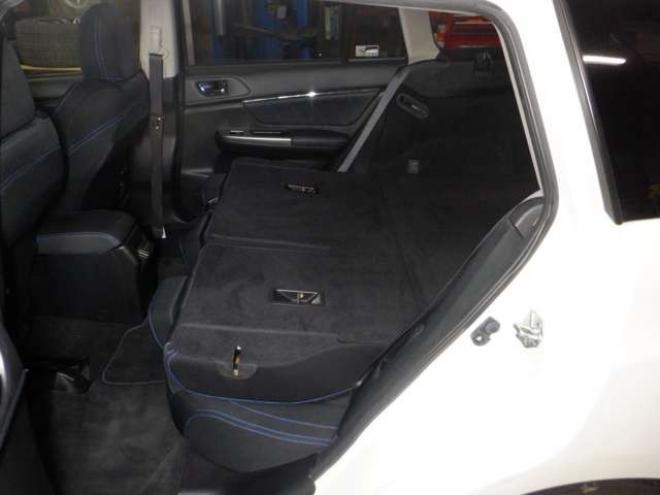 レヴォーグ1.6 GT-S アイサイト 4WD　本州仕入・ナビ・TV・B/T・Bカメラ・前席電動シート・LEDヘッドライト・LEDアクセサリーライナー・パドルシフト・クルコン・アイドリングストップ・衝突軽減・スマートキー・プッシュスタート・ 1600