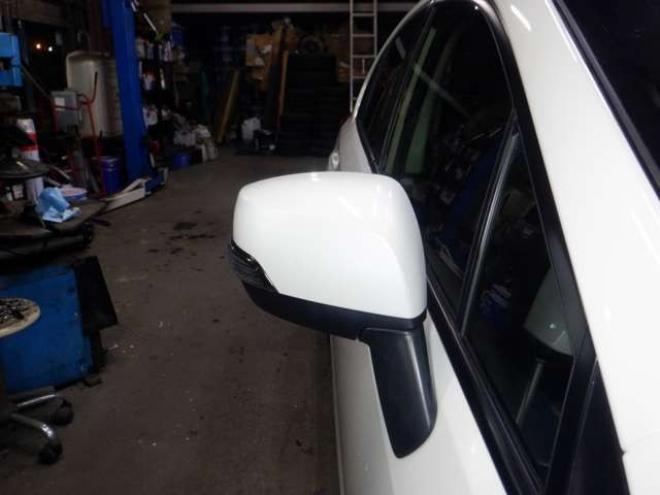 インプレッサスポーツ 2.0 i アイサイト 4WD　本州仕入　4WD　ナビ　フルセグTV  クルコン　バックカメラ　ETC　アイドリングストップ　衝突軽減ブレーキ　HID　フォグランプ　スマートキー　プッシュスタート 2000