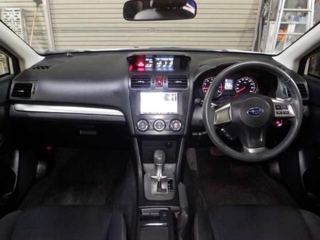 インプレッサスポーツ 2.0 i アイサイト 4WD　本州仕入　4WD　ナビ　フルセグTV  クルコン　バックカメラ　ETC　アイドリングストップ　衝突軽減ブレーキ　HID　フォグランプ　スマートキー　プッシュスタート 2000