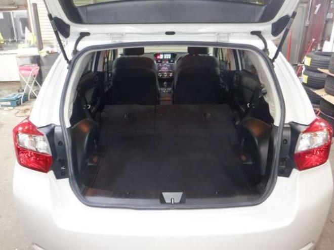 インプレッサスポーツ 2.0 i アイサイト 4WD　本州仕入　4WD　ナビ　フルセグTV  クルコン　バックカメラ　ETC　アイドリングストップ　衝突軽減ブレーキ　HID　フォグランプ　スマートキー　プッシュスタート 2000