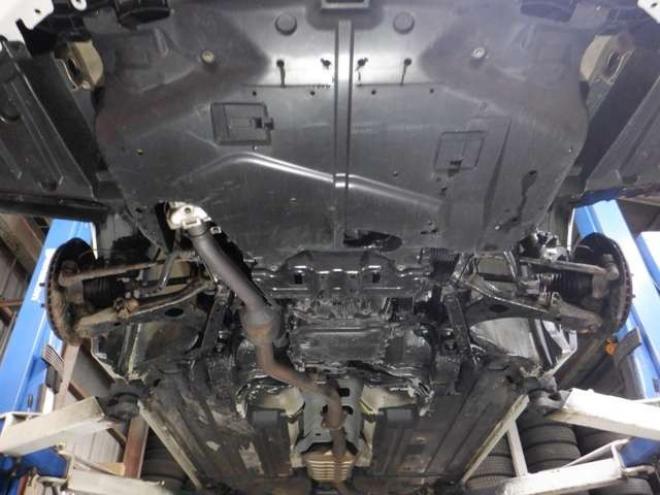 インプレッサスポーツ 2.0 i アイサイト 4WD　本州仕入　4WD　ナビ　フルセグTV  クルコン　バックカメラ　ETC　アイドリングストップ　衝突軽減ブレーキ　HID　フォグランプ　スマートキー　プッシュスタート 2000