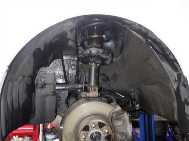 インプレッサスポーツ 2.0 i アイサイト 4WD　本州仕入　4WD　ナビ　フルセグTV  クルコン　バックカメラ　ETC　アイドリングストップ　衝突軽減ブレーキ　HID　フォグランプ　スマートキー　プッシュスタート 2000