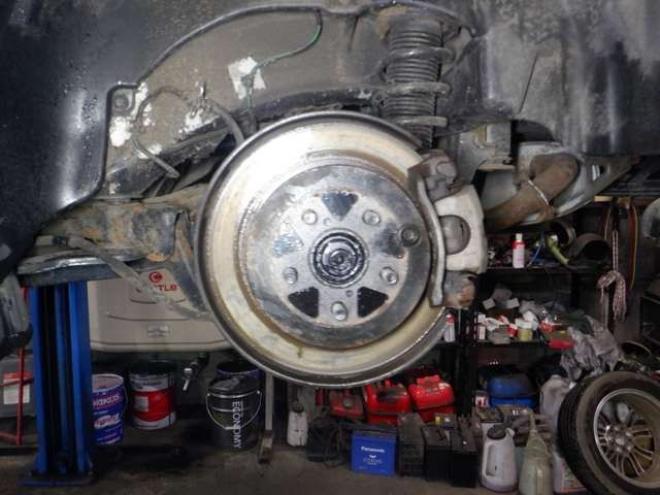 インプレッサスポーツ 2.0 i アイサイト 4WD　本州仕入　4WD　ナビ　フルセグTV  クルコン　バックカメラ　ETC　アイドリングストップ　衝突軽減ブレーキ　HID　フォグランプ　スマートキー　プッシュスタート 2000