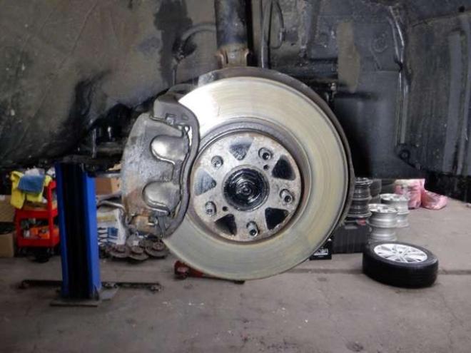 インプレッサスポーツ 2.0 i アイサイト 4WD　本州仕入　4WD　ナビ　フルセグTV  クルコン　バックカメラ　ETC　アイドリングストップ　衝突軽減ブレーキ　HID　フォグランプ　スマートキー　プッシュスタート 2000