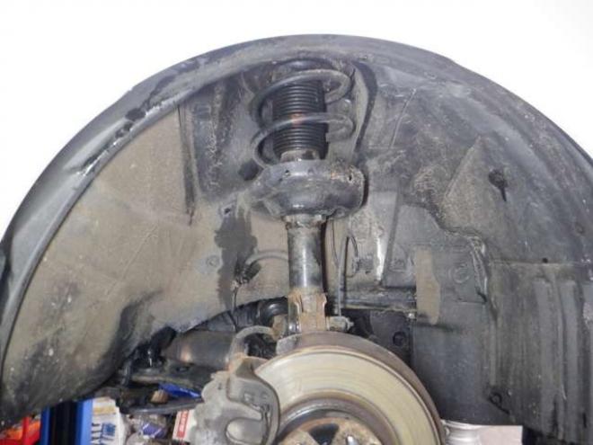 インプレッサスポーツ 2.0 i アイサイト 4WD　本州仕入　4WD　ナビ　フルセグTV  クルコン　バックカメラ　ETC　アイドリングストップ　衝突軽減ブレーキ　HID　フォグランプ　スマートキー　プッシュスタート 2000